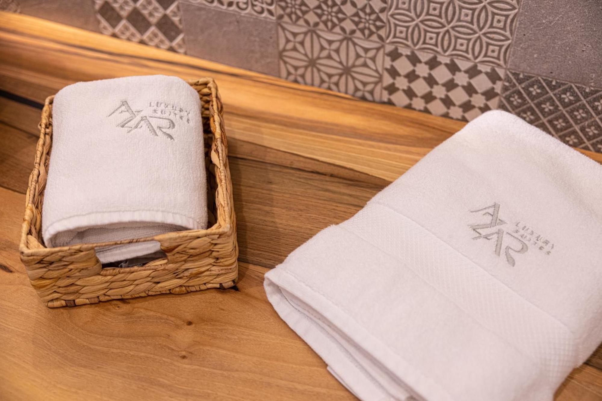 Azar Luxury Suites Vlorë Екстериор снимка