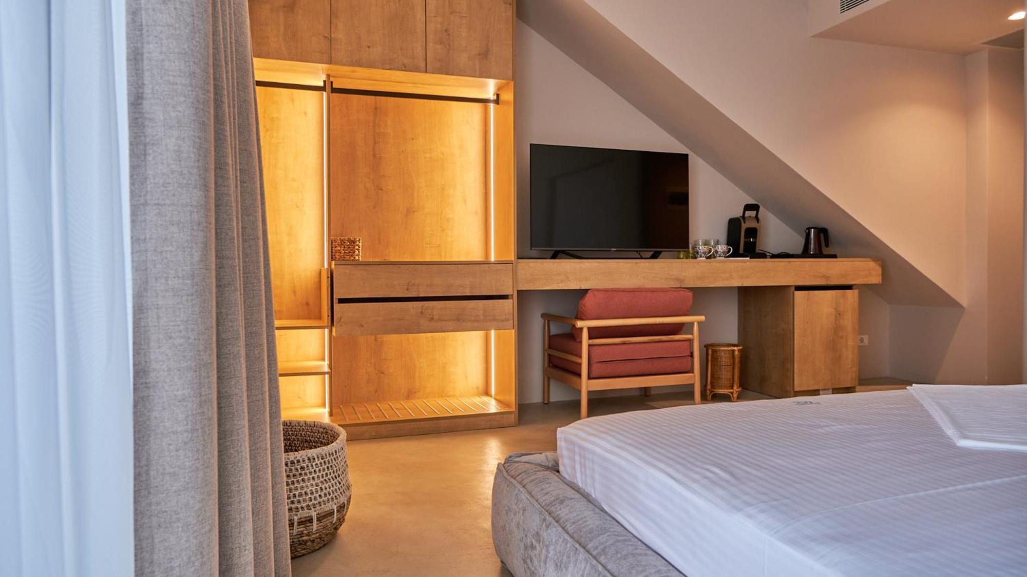 Azar Luxury Suites Vlorë Екстериор снимка