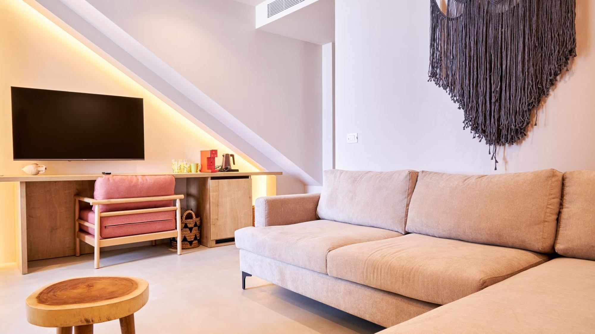 Azar Luxury Suites Vlorë Екстериор снимка